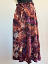 Load image into Gallery viewer, Custom Geode Tie Skirt in ‘Scarlet Begonias’ for Gerry