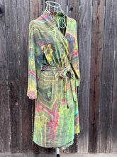 Load image into Gallery viewer, 6 Custom Geode Bride & Bridesmaid Short Robes for Maggie