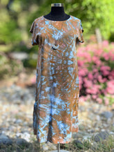 Load image into Gallery viewer, Women’s Large 100% Rayon Easy Breezy Dress in ‘Wild Thing’