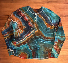 Load image into Gallery viewer, Men’s XL Geode Long Sleeved Henley in ‘Emerald Forest’
