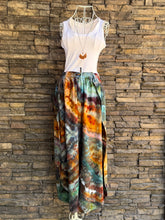 Load image into Gallery viewer, Women’s Large (fit like a medium) Geode Rayon Split Leg Pull-on Pants in ‘Rooster’