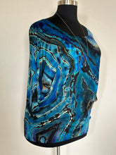 Load image into Gallery viewer, Women’s 2X Reverse Geode 3/4 Sleeve Off Shoulder Dolman Top in ‘Midnight Sapphire’