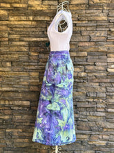 Load image into Gallery viewer, Women’s Size 6 Cotton Midi Wrap Skirt with Pockets in ‘Avalon’