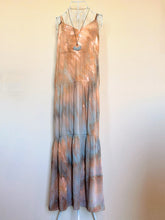 Load image into Gallery viewer, Women’s Medium Strappy Tiered Maxi Dress with Pockets in ‘Blue Gray Twist’