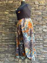 Load image into Gallery viewer, Women’s XXL (18) Geode Linen Blend Wide-Leg Split-Hem Flowy Pants with Pockets in ‘Midnight Jasper’
