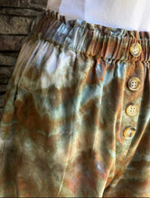 Load image into Gallery viewer, Custom Spiral T-Shirt in ‘Bird Song’ & Linen Cropped Pants for Monika