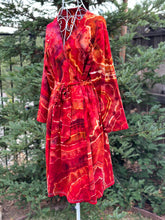 Load image into Gallery viewer, 6 Custom Geode Bride & Bridesmaid Short Robes for Maggie