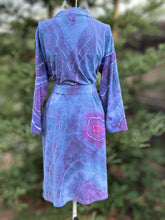 Load image into Gallery viewer, 6 Custom Geode Bride & Bridesmaid Short Robes for Maggie