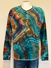 Load image into Gallery viewer, Men’s XL Geode Long Sleeved Henley in ‘Emerald Forest’