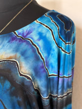 Load image into Gallery viewer, Women’s 2X Reverse Geode 3/4 Sleeve Off Shoulder Dolman Top in ‘Midnight Sapphire’