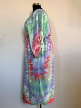 Load image into Gallery viewer, Women’s XL Tie Front Kimono Duster in ‘Tide Pool’
