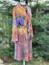 Load image into Gallery viewer, 6 Custom Geode Bride & Bridesmaid Short Robes for Maggie