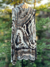 Load image into Gallery viewer, Custom Geode Sleeveless Cardigan in ‘Black and Tan’ for Susan
