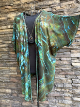 Load image into Gallery viewer, Women’s Small Geode Kimono in ‘Moss Agate’
