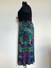 Load image into Gallery viewer, Women’s XL Reverse Geode Maxi Skirt with Pockets in ‘Emerald Berry’
