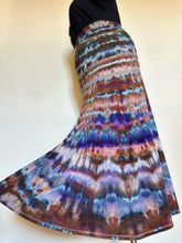 Load image into Gallery viewer, Women’s XL Maxi Skirt in ‘Dark Star’ Twist
