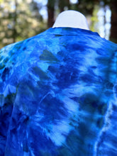 Load image into Gallery viewer, Men’s Large Tall (may even fit an XL!) Geode T-Shirt in ‘Deep Sea Dream’
