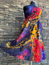 Load image into Gallery viewer, Women’s XL Reverse Geode Spaghetti Strap Midi Dress with Pockets in ‘Sunset in Waikiki’
