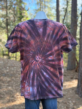 Load image into Gallery viewer, Men’s XXL (maybe more like an XL) T-Shirt in ‘Black Opal Spiral’
