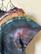 Load image into Gallery viewer, Women’s Petite Large Reverse Geode T-Shirt in ‘Pinot Sage &amp; Teal’
