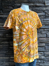 Load image into Gallery viewer, Men’s Large Spiral T-Shirt in ‘Golden Sunshine’
