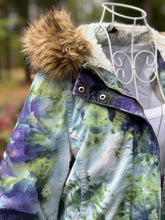 Load image into Gallery viewer, Women’s XS Size 2 Sherpa Lined Parka Jacket with Faux Fur Hood in ‘Avalon’
