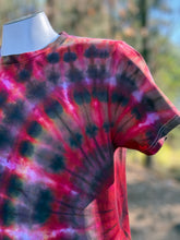 Load image into Gallery viewer, Men’s Large T-Shirt in ‘Fire On The Mountain’
