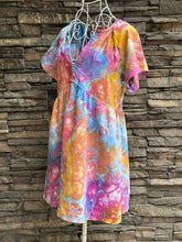Load image into Gallery viewer, Women’s XS Geode Linen/Rayon Short Sleeve Babydoll Dress with Pockets in ‘Bird Song’
