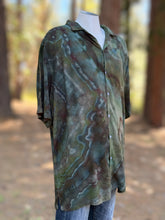 Load image into Gallery viewer, Men’s 3XL Geode 100% Rayon Button Up Short Sleeved Shirt in ‘Moss Agate’
