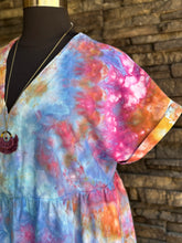 Load image into Gallery viewer, Women’s XXL Geode V-Neck Short Sleeve Linen/Rayon Babydoll Dress with Pockets in ‘Bird Song’
