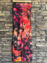 Load image into Gallery viewer, Women’s Large (fit more like a medium) Pact Organic Cotton Reverse Dyed Ribbed Yoga Pants in ‘Sunset’
