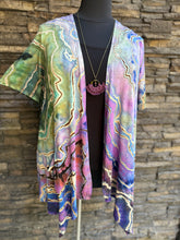 Load image into Gallery viewer, Women’s 2XL Reverse Geode Kimono with Drop Pockets in ‘Abalone’
