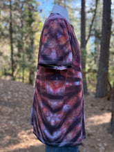 Load image into Gallery viewer, Men’s XXL (maybe more like an XL) T-Shirt in ‘Black Opal Spiral’
