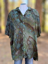 Load image into Gallery viewer, Men’s 3XL Geode 100% Rayon Button Up Short Sleeved Shirt in ‘Moss Agate’
