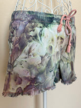 Load image into Gallery viewer, Women’s Large Size 10 Distressed Pull On Shorts in ‘Tide Pool’
