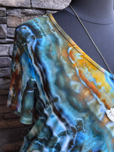 Load image into Gallery viewer, Women’s XL Geode Short Sleeved V-Neck Luxe T-Shirt in ‘Labradorite’
