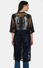 Load image into Gallery viewer, Women’s Small-Medium Reversed Lace Duster Kimono in ‘MindBender’
