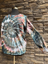 Load image into Gallery viewer, Women’s XL Oversized 100% Organic Cotton Burt’s Bees Spiral Sweatshirt in ‘Pinot Sage &amp; Teal’
