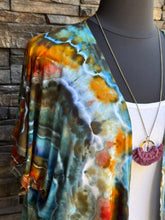 Load image into Gallery viewer, Women’s Large Geode Kimono in ‘Labradorite’
