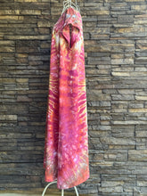 Load image into Gallery viewer, Women’s Small 100% Rayon Easy Breezy Dress in ‘Garnet Mesa’
