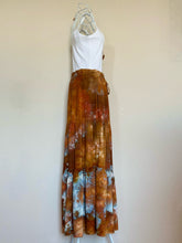 Load image into Gallery viewer, Women’s L/XL Rayon Tiered Maxi Skirt with Pockets in ‘Copper Canyon’
