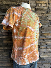 Load image into Gallery viewer, Men’s Small T-Shirt in ‘Wild Thing’
