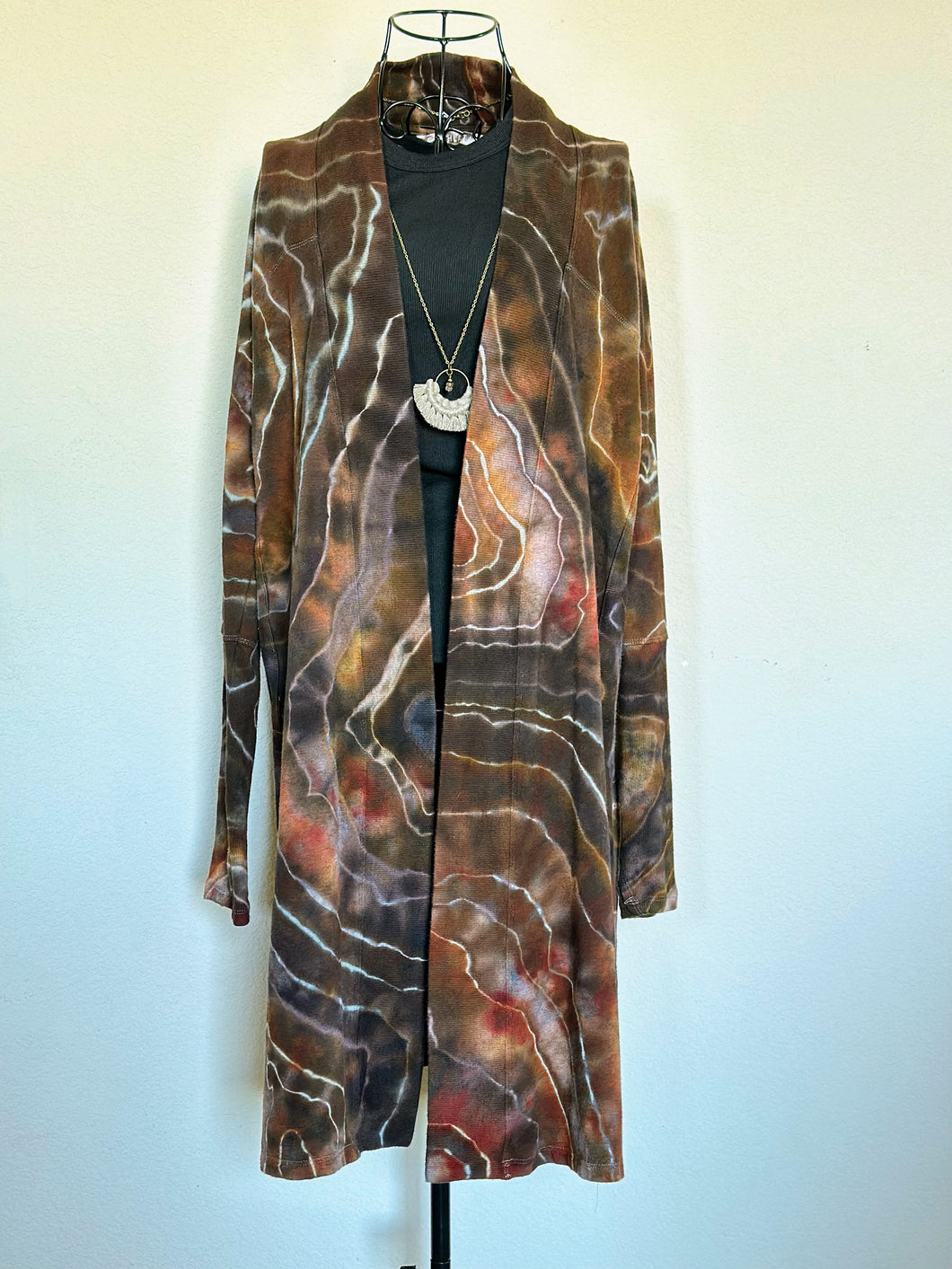 Women’s Medium Upcycled Athleta Geode Long Cardigan with Thumbholes in ‘Walls of the Cave’