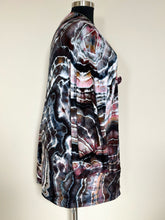 Load image into Gallery viewer, Women&#39;s 2X Geode Bell Sleeve Kimono with Pockets in &#39;Pinot Sage&#39;
