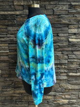 Load image into Gallery viewer, Women’s XXL Geode Pullover Sweatshirt with Thumbholes &amp; Pockets in ‘Tahitian Seas’
