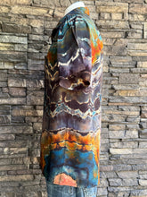 Load image into Gallery viewer, Men’s Medium Reverse Geode 100% Rayon Short Sleeve Button Up Shirt in ‘Midnight Jasper’
