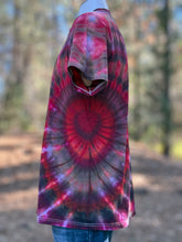 Load image into Gallery viewer, Men’s Large T-Shirt in ‘Fire On The Mountain’
