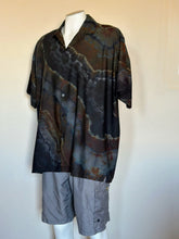 Load image into Gallery viewer, Men’s XL Reverse Geode Rayon Button Up Short Sleeve Shirt in ‘Midnight Jasper’
