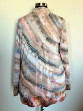 Load image into Gallery viewer, Women’s XL Cardigan with Thumbholes and Pockets in Muted Earth Tones Twist
