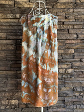 Load image into Gallery viewer, Women’s Large V-Neck Chambray Tank Top in ‘Wild Thing’
